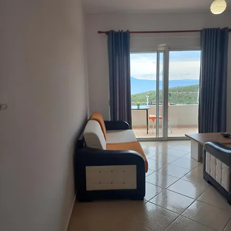 Roel Apartment